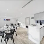 Executive Apartments In Bermondsey Free Wifi & Aircon By City Stay Aparts London